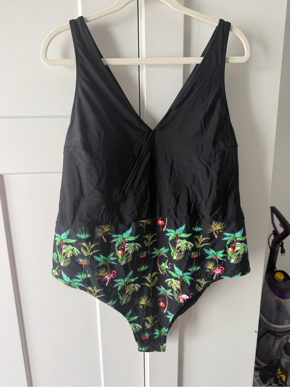 Cupshe Black One-Piece Swimsuit With Tropical Print